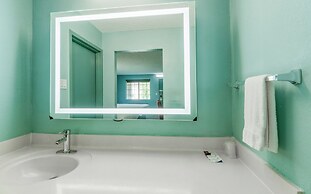 Lone Star Inn & Suites by OYO Harlingen TX