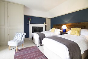 Costislost Organic Retreat