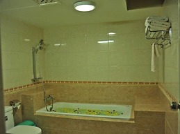 Golden City Crown Hotel