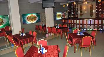 Golden City Crown Hotel