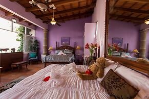 Garlands del Rio Riverside Boutique Hotel