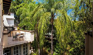 Garlands del Rio Riverside Boutique Hotel