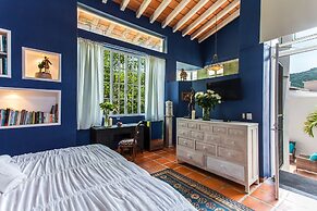 Garlands del Rio Riverside Boutique Hotel