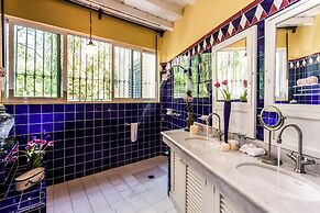 Garlands del Rio Riverside Boutique Hotel