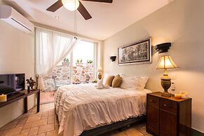 Garlands del Rio Riverside Boutique Hotel