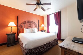 The Holland Hotel