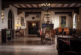 The Holland Hotel