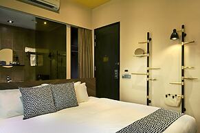 Hotel YAN