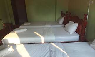 Popular View Guesthouse
