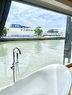 Baan Tah On The Sea