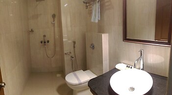 Shining Sand Beach Hotel