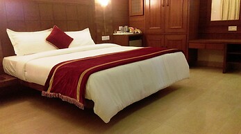 Shining Sand Beach Hotel