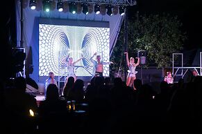Miramare Beach Hotel