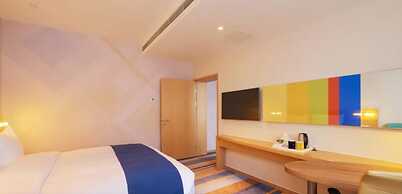 Holiday Inn Express Shanghai Zhenping by IHG
