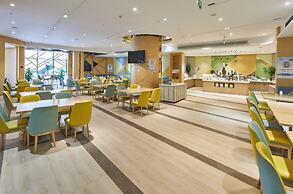 Holiday Inn Express Shanghai Zhenping by IHG