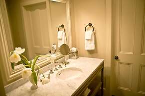 Dunleith Historic Inn