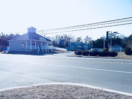 Village Inn and Suites