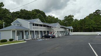 Village Inn and Suites