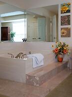 Perfectly Romantic Branson Condo