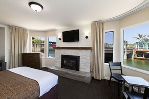 Capitola Venetian Hotel