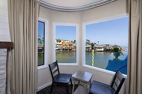 Capitola Venetian Hotel