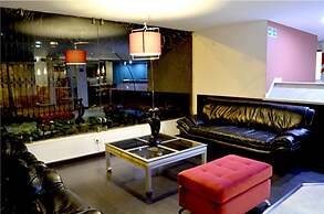 Apartaestudios Los Andes