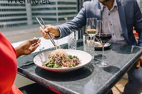 Renaissance Montreal Downtown Hotel