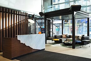 Renaissance Montreal Downtown Hotel