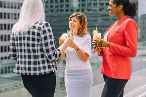 Renaissance Montreal Downtown Hotel