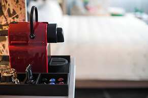 Renaissance Montreal Downtown Hotel