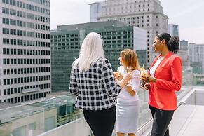 Renaissance Montreal Downtown Hotel