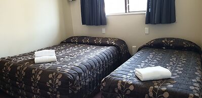 Commodore Motor Lodge