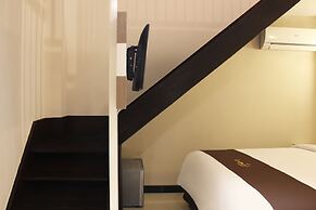 Luxpoint Hotel Surabaya