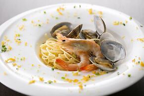 Premier Hotel Mojiko