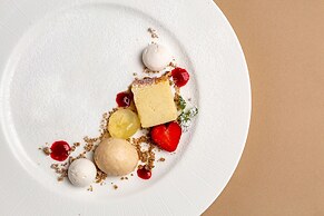 Premier Hotel Mojiko