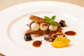 Premier Hotel Mojiko