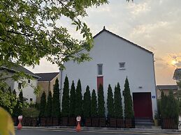 Incheon Airport Happy Place Guesthouse