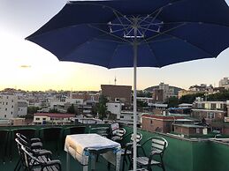 Amuse Guest House - Hostel