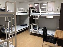 Amuse Guest House - Hostel