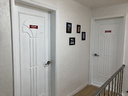 Amuse Guest House - Hostel