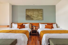 Sun Moon Lake ItaThao Vacation Inn with Elevator