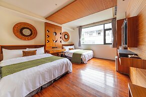 Sun Moon Lake ItaThao Vacation Inn with Elevator