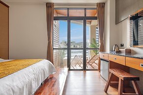 Sun Moon Lake ItaThao Vacation Inn with Elevator