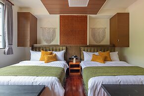 Sun Moon Lake ItaThao Vacation Inn with Elevator