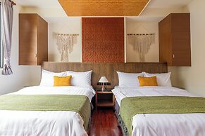 Sun Moon Lake ItaThao Vacation Inn with Elevator