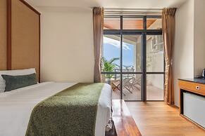 Sun Moon Lake ItaThao Vacation Inn with Elevator