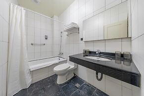 Sun Moon Lake ItaThao Vacation Inn with Elevator