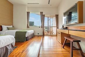 Sun Moon Lake ItaThao Vacation Inn with Elevator