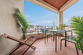 Sun Moon Lake ItaThao Vacation Inn with Elevator