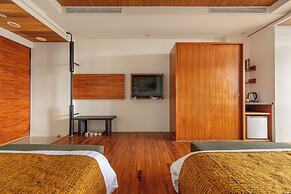 Sun Moon Lake ItaThao Vacation Inn with Elevator